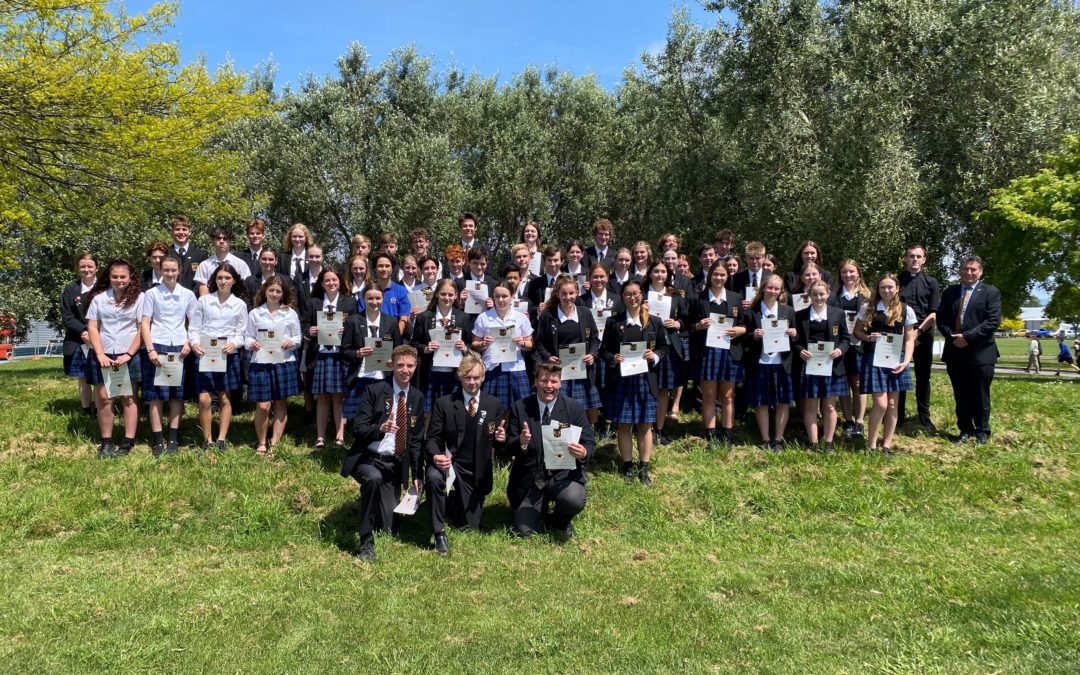 Club Garin Colours Assembly