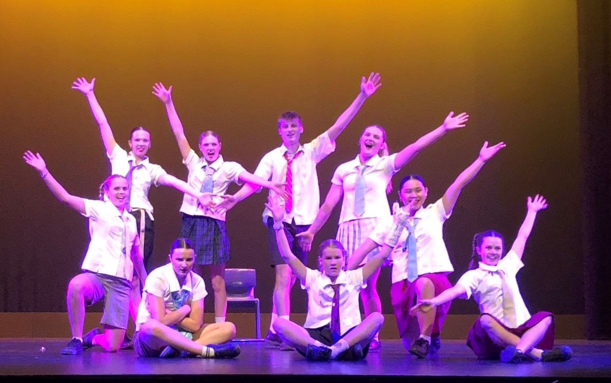 Vast Dance – Revolting (Medium)